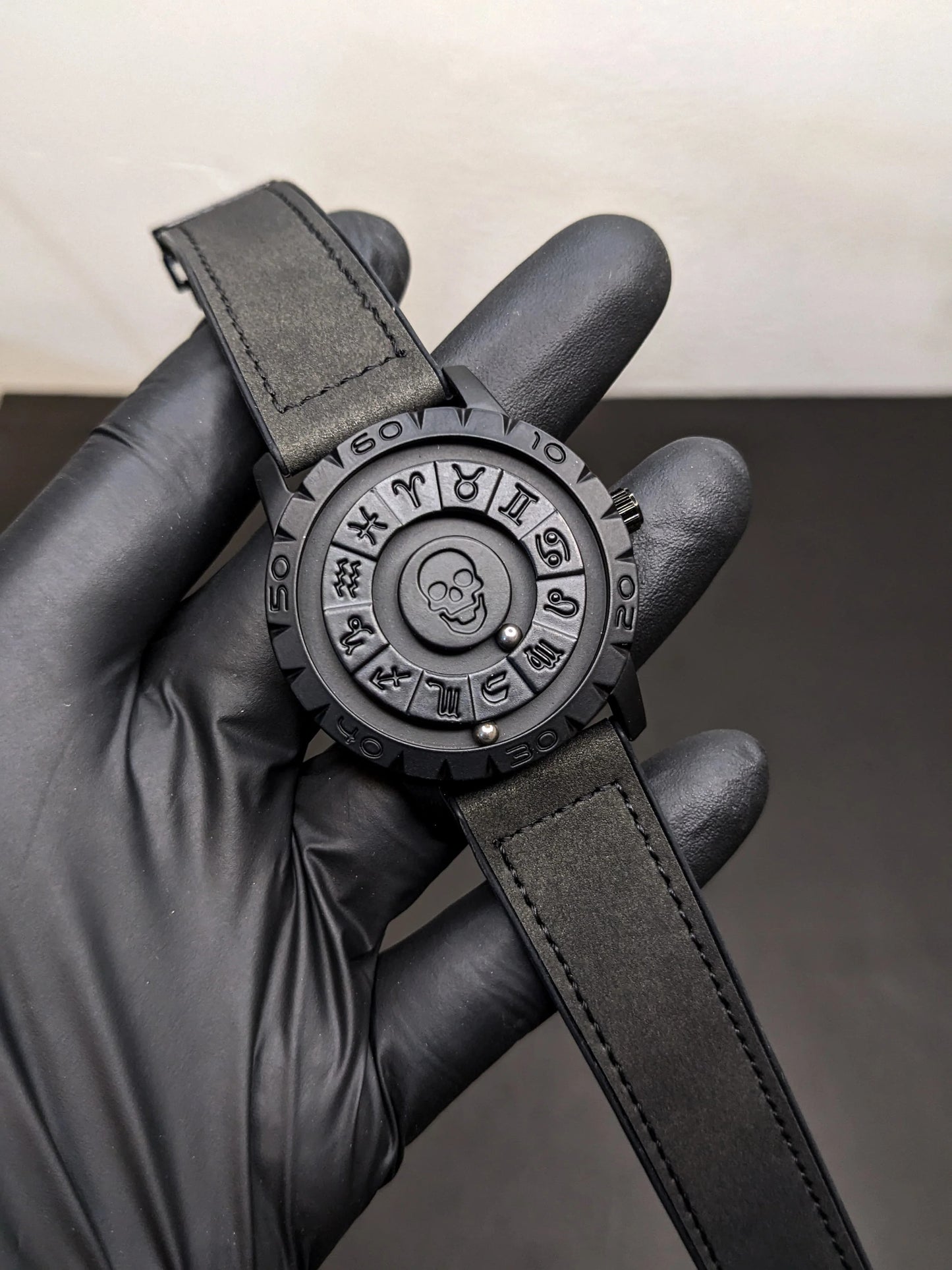 Chaxigo Magnetic Ball Watch